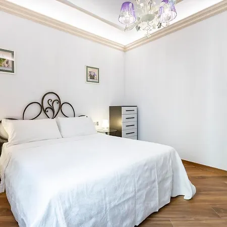 Apartment San Gallo Superior Florence